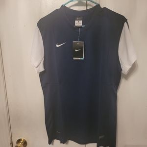 Women Dri-fit Nike . Navy. Medium. Short sleeve.